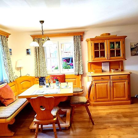 Ferienwohnung Grundlsee, Willkommen In Mami'S Ferienwohnung Exterior photo